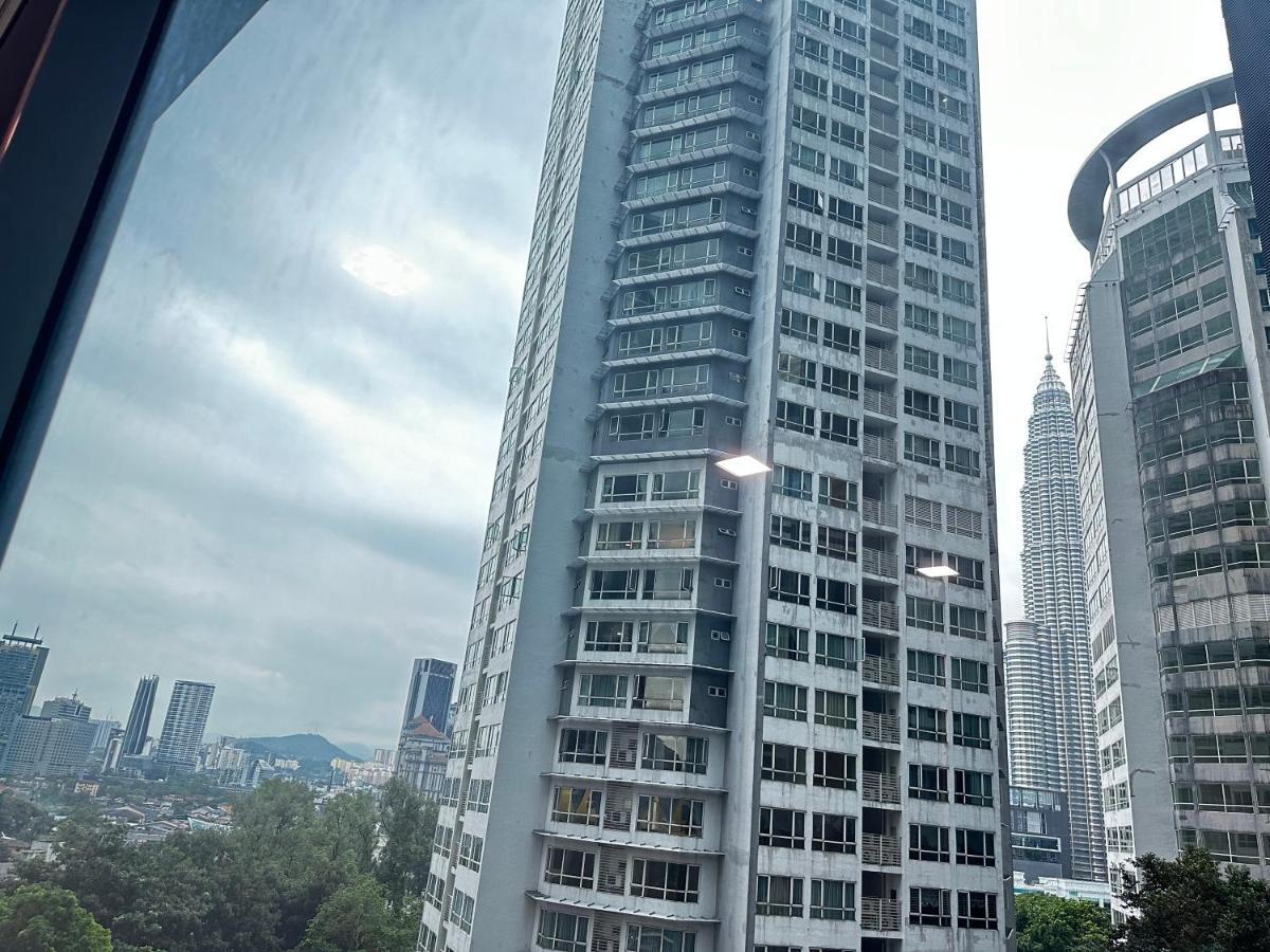 Summer Suites Klcc By Purple Orchid Kuala Lumpur Ngoại thất bức ảnh