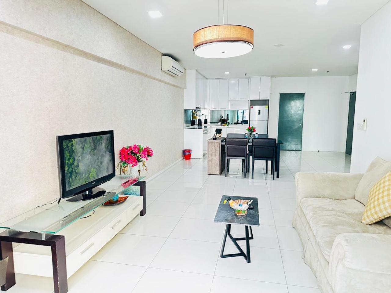 Summer Suites Klcc By Purple Orchid Kuala Lumpur Ngoại thất bức ảnh