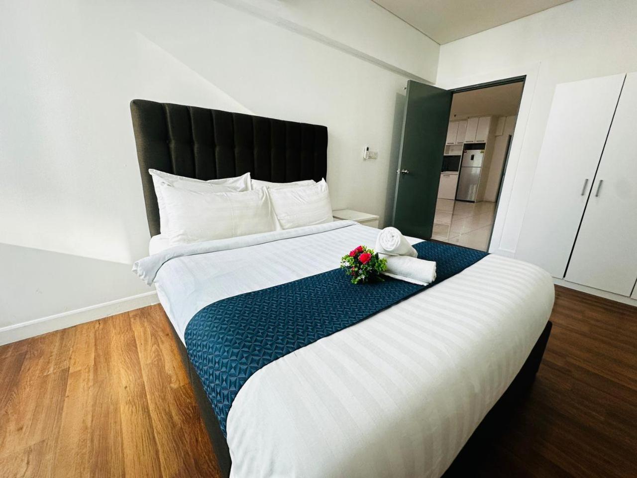 Summer Suites Klcc By Purple Orchid Kuala Lumpur Ngoại thất bức ảnh