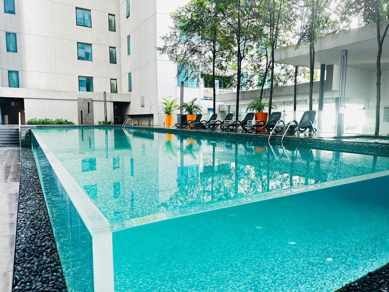 Summer Suites Klcc By Purple Orchid Kuala Lumpur Ngoại thất bức ảnh