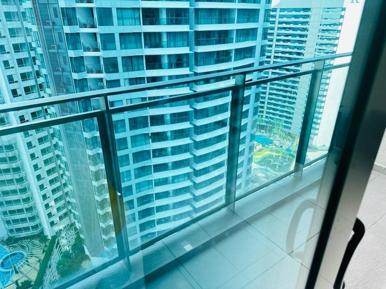 Summer Suites Klcc By Purple Orchid Kuala Lumpur Ngoại thất bức ảnh