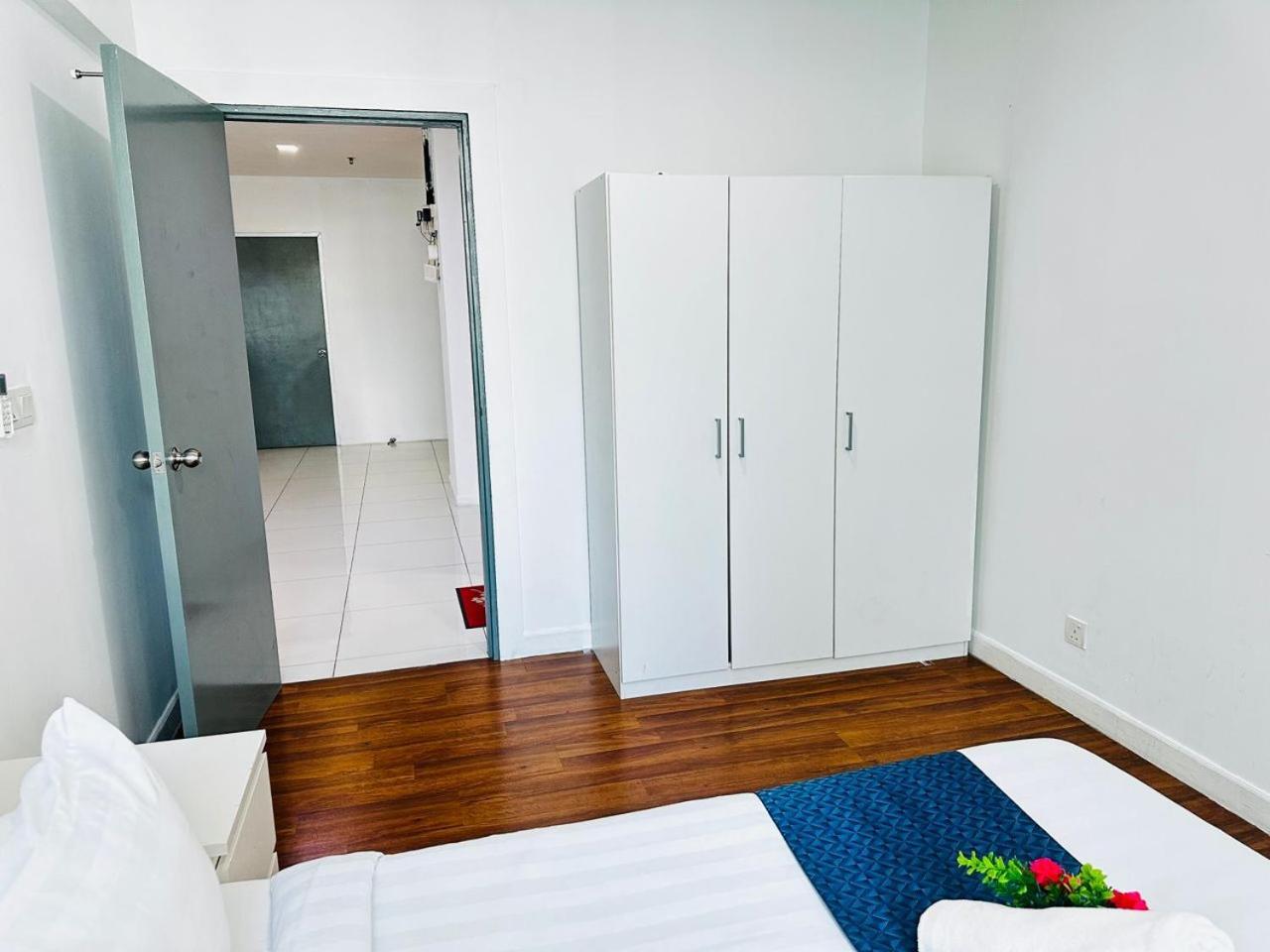 Summer Suites Klcc By Purple Orchid Kuala Lumpur Ngoại thất bức ảnh